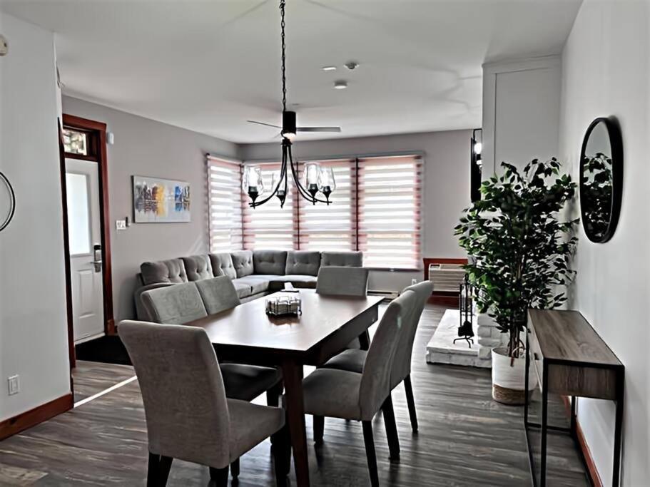 شقة Tremblant Les Eaux 227-1 By Escapades Tremblant مونت تريمبلانت المظهر الخارجي الصورة